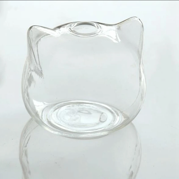 Glass vase in the shape of a cat, diameter 7 cm, height 6 cm